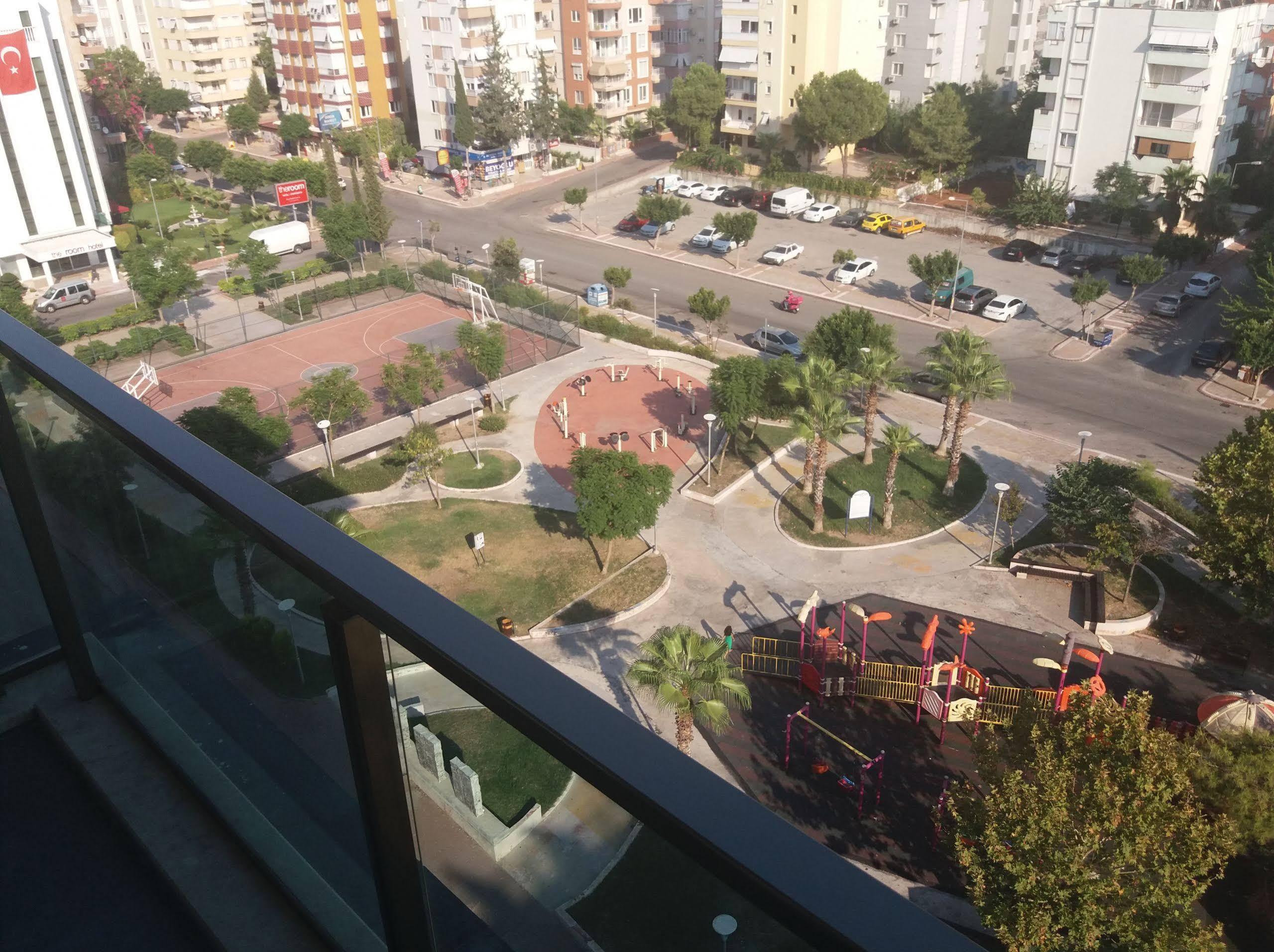 Rodinn Park Hotel Анталия Екстериор снимка