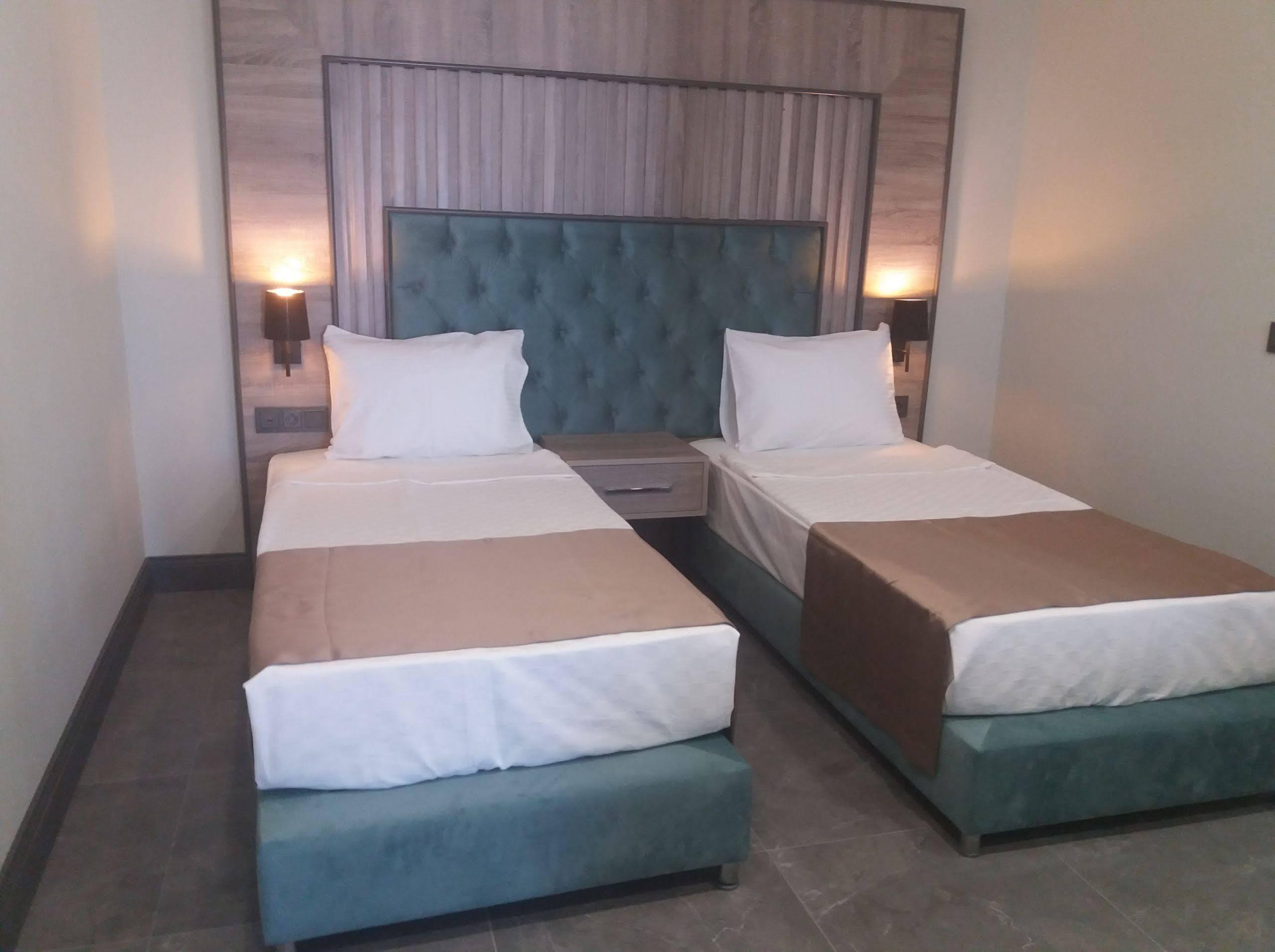 Rodinn Park Hotel Анталия Екстериор снимка